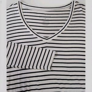American Eagle T-Shirt Womens S White Black Stripe Soft & Sexy V-Neck Long Sleev